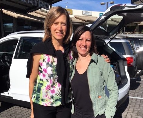 Flavie-Isabelle Hade et Anne-Marie Lacasse, conseillère au Ministère de l’éducation du Québec, en route vers le Lycée pour le séminaire de l’ACOPROF.